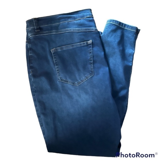 Boohoo Plus Size Butt Shaper High Stretch Skinny Jeans- NWT - Picture 7 of 10